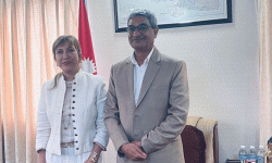 गृहमन्त्री लेखक र संयोजक हाम्दीबीच भेट