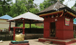 पुनर्निर्माण गरिँदै ऐतिहासिक बरेटार शिवमन्दिर