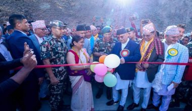 कर्णाली करिडोरलाई चीन र भारतसँगको व्यापारिक मार्गका रुपमा अघि बढाइन्छ : प्रधानमन्त्री ओली