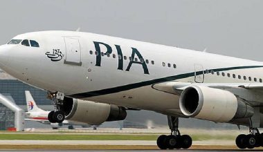 बेलायतद्वारा पाकिस्तानी एयरलाइन्समाथिको प्रतिबन्ध हटाउने निर्णय