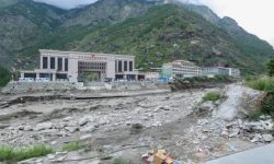 तातोपानी र केरुङ नाका बन्द हुँदा दसैँको सामान बेच्न समस्या