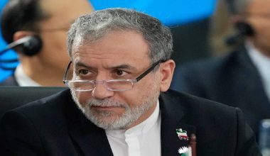 थप आक्रमण नहुने ग्यारेन्टी पाएमा अमेरिकासँग आणविक वार्ता पुनः सुरु गर्ने : इरान