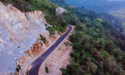 पृथ्वीराजमार्गको वैकल्पिक मार्ग बनाउने लक्ष्यकाे नौ किलोमिटर सडक कालोपत्र