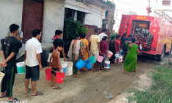 नेपाली सेनाद्वारा वीरगञ्जमा पानी वितरण