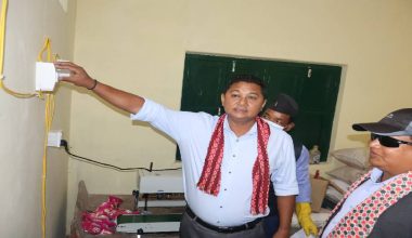 दृष्टिविहीनद्वारा सरफ उद्योग सञ्चालन