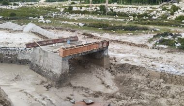 बाढीले उपल्लो मुस्ताङमा चार पुल बगायो २ पुलमा क्षति