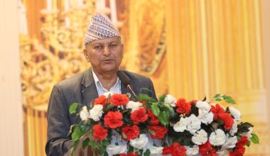 सबै भूमिहिनलाई छिट्टै लालपुर्जा दिन्छौं : मन्त्री अधिकारी