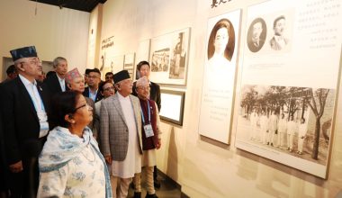 प्रधानमन्त्री ओलीद्वारा चाउ एनलाई र तेङ यिङ्चाओ स्मृति सङ्ग्रहालयको अवलोकन