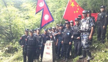 सशस्त्र र चिनियाँ प्रहरीको संयुक्त टोलीद्वारा सीमास्तम्भ निरीक्षण