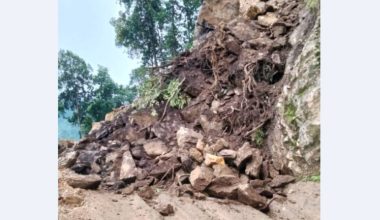 केचना-कञ्चनजङ्घा सडक अवरुद्ध