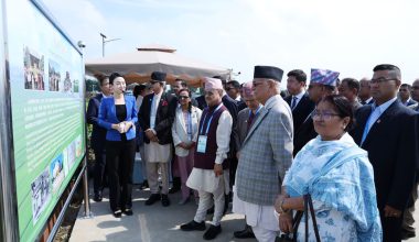 प्रधानमन्त्री ओलीद्वारा धान उत्पादन विशेष क्षेत्रको अवलोकन