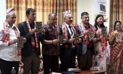 सामान्य विषयलाई कविले असामान्य देख्छन् : महामन्त्री थापा