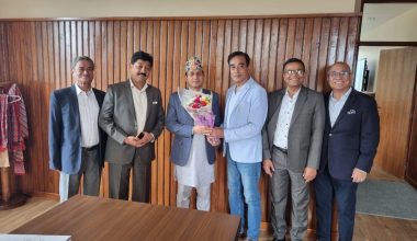 बीमा व्यबस्थामा रहेका समस्याहरुको समाधान गर्न प्राधिकरणलाई संघको आग्रह