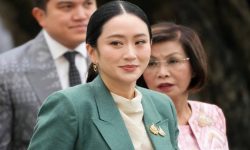 सीमा विवादाका कारण पदबाट निलम्बित थाई प्रधानमन्त्री अदालतमा