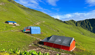 पर्यटक तानिरहेको बुकीपाटनमा ‘गोठबास’ले सहज