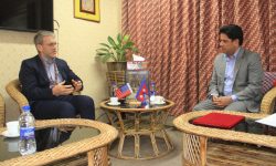 उद्योगमन्त्री भण्डारीसँग अमेरिकी राजदूत थमसनको शिष्टाचार भेट