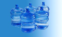 मापदण्ड विपरीतका पानीका जार नष्ट