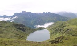 घुम्न जाउँ मिक्वाखोको लामपोखरी