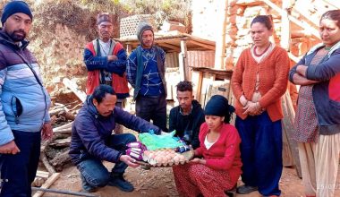 लेखर्कका सुत्केरीलाई घ्यू वितरण