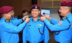 पैँतीस प्रहरी अधिकृतलाई दर्ज्यानी चिन्ह प्रदान