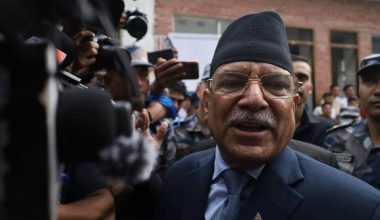 देशको राजनीतिको पुरै जिम्मा आफुले लिएजस्तो लाग्ने गरेको छ : अध्यक्ष दाहाल