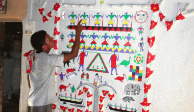 थारू समुदायमा अष्टिम्की पर्वको परम्परागत लोककला हराउँदै