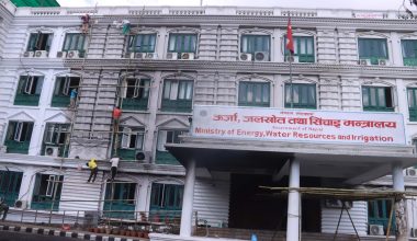 चिरिच्याट्ट पारिँदै सिंहदरबार, मर्मत र रङरोगन धमाधम