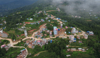 भोजपुर– दिङ्ला सडक कालोपत्र गरिँदै