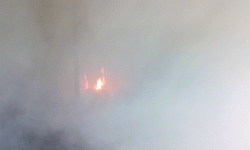 लम्कीमा जुत्ताचप्पलको गोदाममा आगलागी हुँदा ७० लाख बढीको क्षति