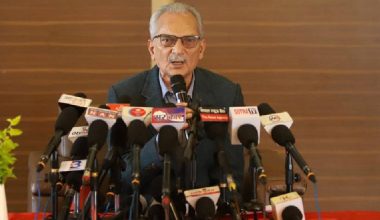 जेनजीले दबाब नदिए फागुनमा चुनाव हुन सक्दैन : बाबुराम भट्टराई