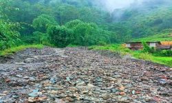 बाढीले मध्यपहाडी लोकमार्गको बुर्तिबाङ–पूर्वी रुकुम खण्ड अवरुद्ध