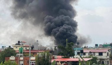 देशका प्रमुख भवनमा तोडफोड र आगजनी