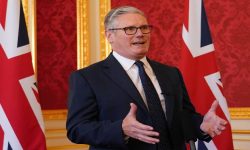 बेलायतले विवादास्पद विचारलाई पुनर्जीवित गर्दै डिजिटल आइडी कार्डहरू प्रस्तुत गर्ने