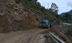 दुई दिनपछि बेनी–दरवाङ सडक सञ्चालन