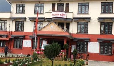 अत्यावश्यक कामबाहेक बाहिर ननिस्कन आग्रह