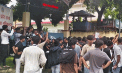 इटहरीमा जेनजीको प्रदर्शनका क्रममा १२ जना सुरक्षाकर्मी घाइते, १३ जना प्रदर्शनकारी प्रहरीको नियन्त्रणमा