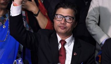 लेखजंग थापाले भने- मेरो पारिवारिक जीवन गैरकानूनी छैन