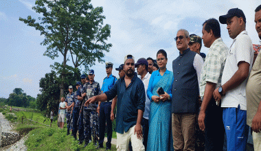 गृहमन्त्रीद्वारा बाढी प्रभावित क्षेत्रको स्थलगत अवलोकन