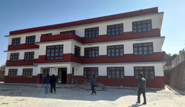 महाशिला गाउँपालिकाले आफ्नै भवनबाट सेवा थाल्यो