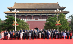 प्रधानमन्त्री ओली विशेष सैनिक ‘परेड’मा सहभागी