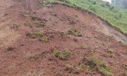 पहिराबाट होक्मा गाउँका छ घर उच्च जोखिममा