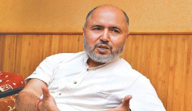 प्रदेश संरचना खारेज हुँदैनः अर्थमन्त्री खनाल