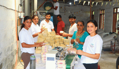 एक करोड लगानीमा बागलुङमा साबुन उद्योग सञ्चालन