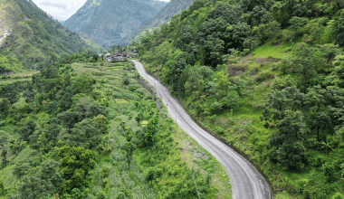 पक्की सडक निर्माण