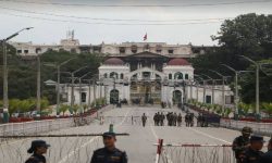 खै ! गाउँगाउँमा सिंहदरबार ? घर छ, मानिस बस्दैनन्