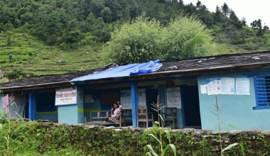 स्वास्थ्यचौकीको भवन जीर्ण हुँदा सेवा प्रभावित