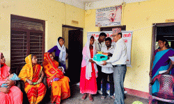 लहानमा ९० जना सुत्केरी र गर्भवतीलाई पोषण सामग्री वितरण