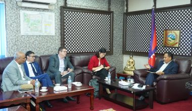 मन्त्री घिसिङ र युएनडिपीका प्रतिनिधिबीच भेट