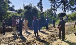 जमिन भासिएपछि सुरक्षित आश्रयको खोजीमा छन् हायु परिवार्