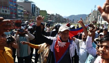 सामाखुसीमा राजावादीको जुलुस